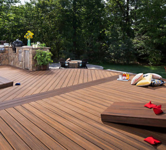 Trex Transcend Decking in Havana Gold